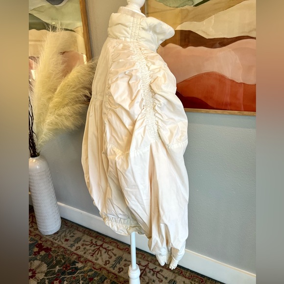 Vintage 80s White Puffer Jacket - Picture 3 of 14